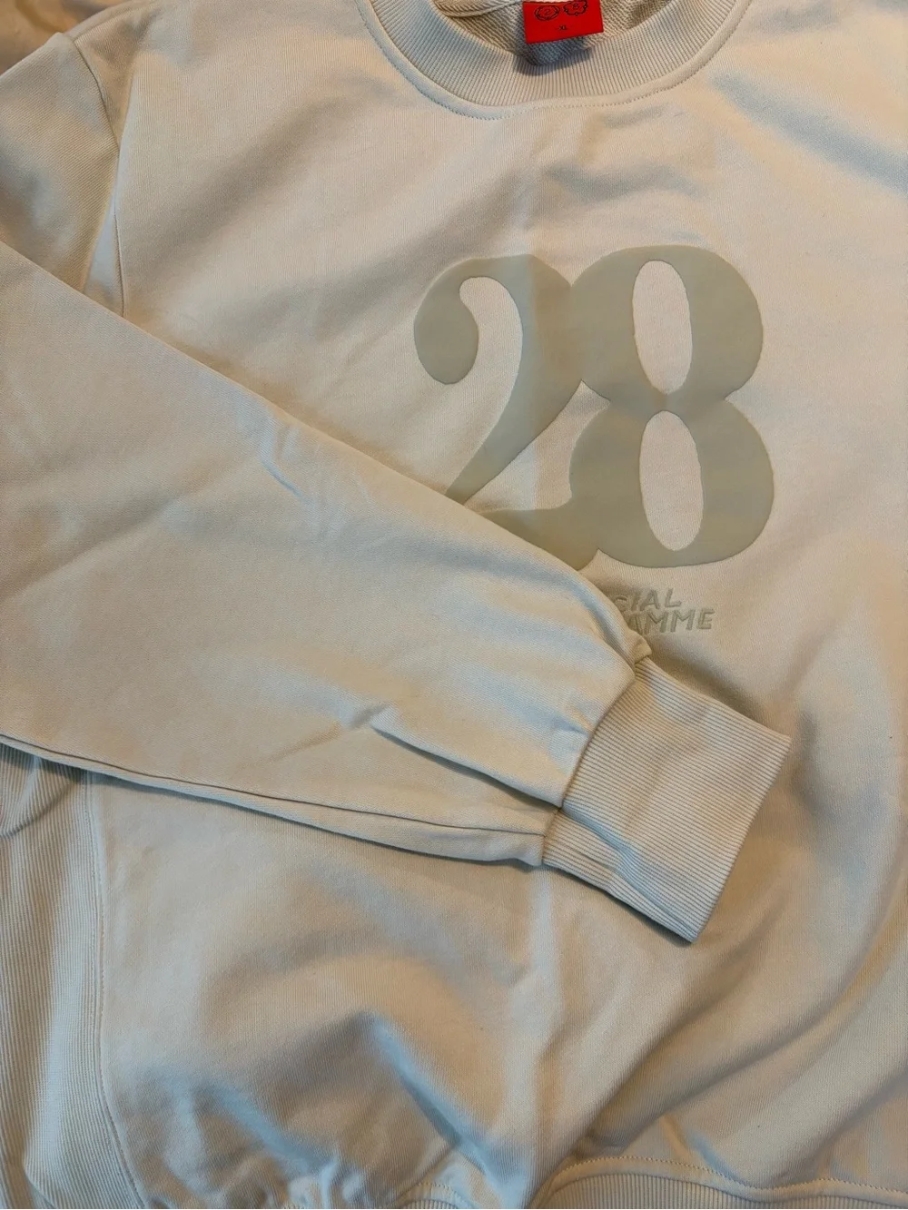 28 Official Programme Ecru Sweatshirt XL, Louis Tomlinson 28OP Clothing - Picture 9 of 16